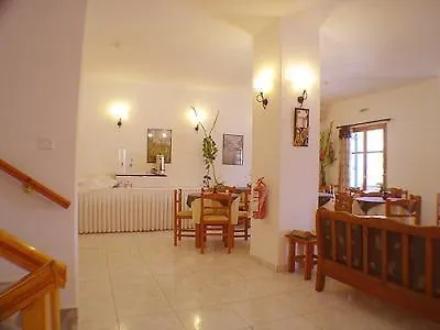 Anezina 2* Adamantas (Milos)